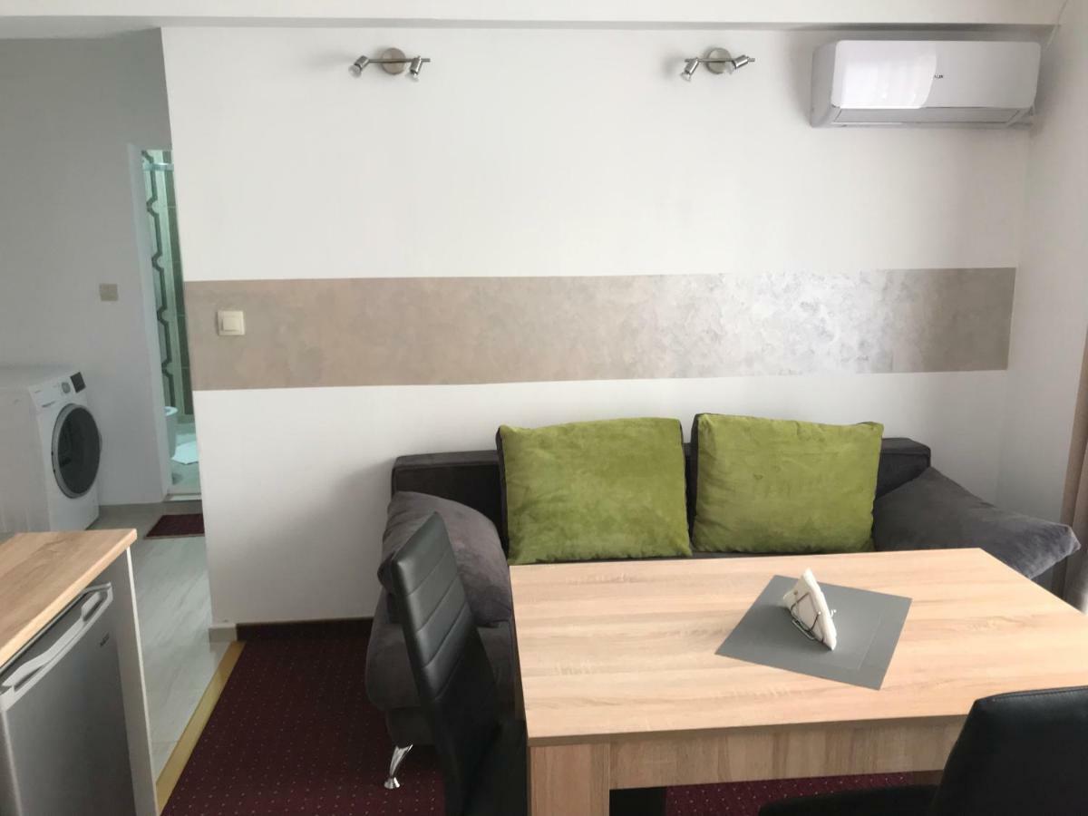 Guest House Theona Obzor Bagian luar foto