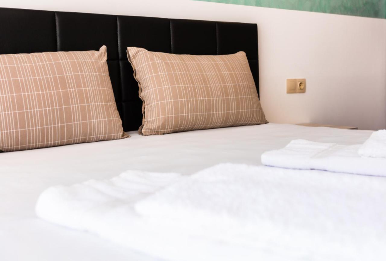 Guest House Theona Obzor Bagian luar foto