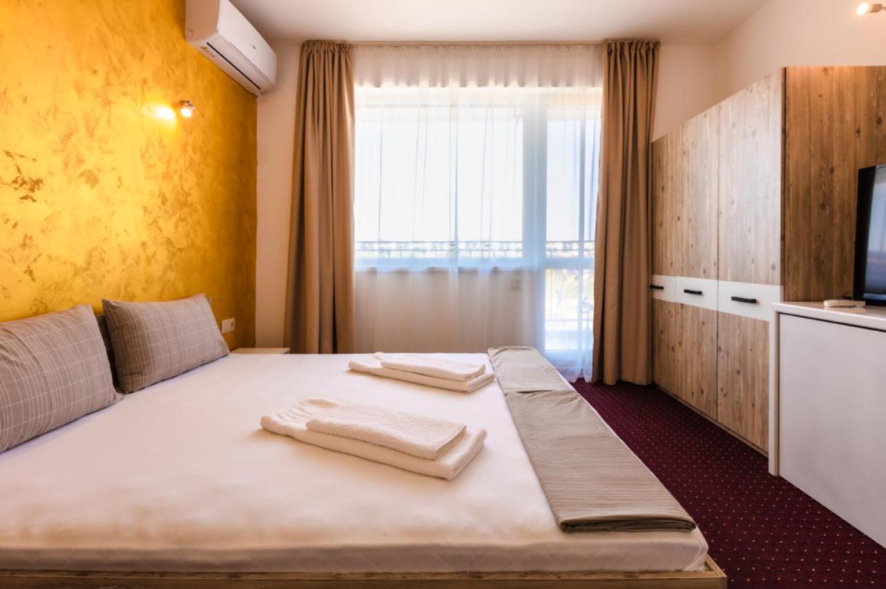 Guest House Theona Obzor Bagian luar foto