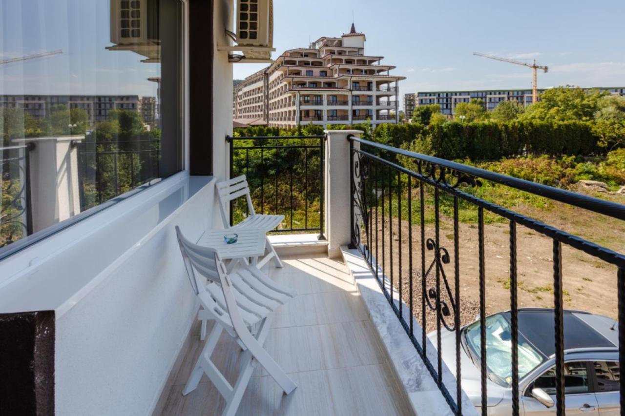 Guest House Theona Obzor Bagian luar foto