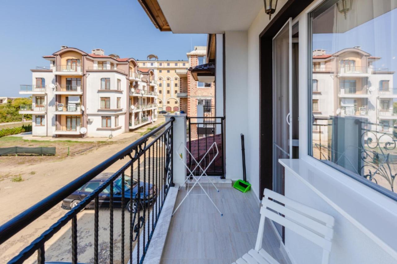 Guest House Theona Obzor Bagian luar foto
