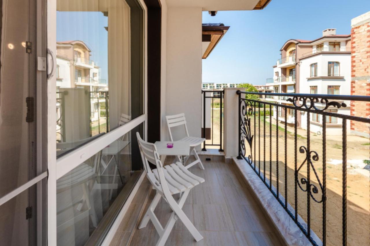 Guest House Theona Obzor Bagian luar foto